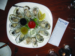 Pacific Kiss Oyster Platter_0452A